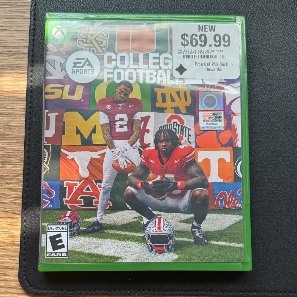 College Football 26 Xbox- pre owned. In brand new condition.